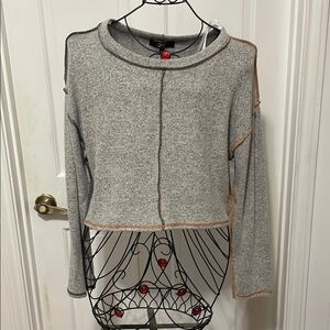 👁️👁️👁️3 for 12$👁️👁️👁️Gray Crop Top-large